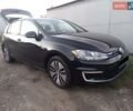 Черный Фольксваген e-Golf, объемом двигателя 0 л и пробегом 69 тыс. км за 15800 $, фото 1 на Automoto.ua
