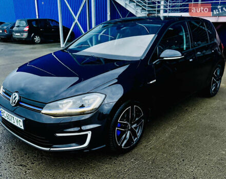 Черный Фольксваген e-Golf, объемом двигателя 0 л и пробегом 133 тыс. км за 16199 $, фото 5 на Automoto.ua