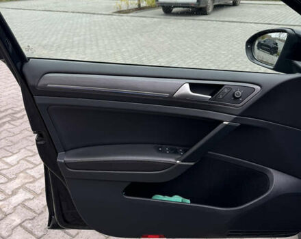 Черный Фольксваген e-Golf, объемом двигателя 0 л и пробегом 110 тыс. км за 14400 $, фото 41 на Automoto.ua