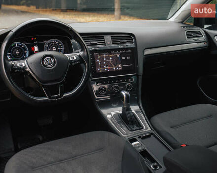 Чорний Фольксваген e-Golf, об'ємом двигуна 0 л та пробігом 110 тис. км за 12500 $, фото 18 на Automoto.ua