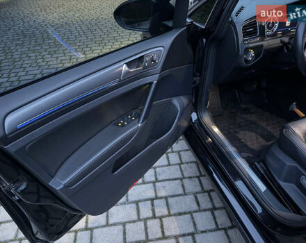 Черный Фольксваген e-Golf, объемом двигателя 0 л и пробегом 145 тыс. км за 14900 $, фото 99 на Automoto.ua