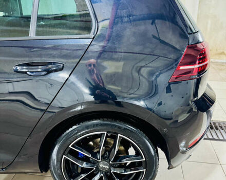Черный Фольксваген e-Golf, объемом двигателя 0 л и пробегом 133 тыс. км за 16199 $, фото 32 на Automoto.ua