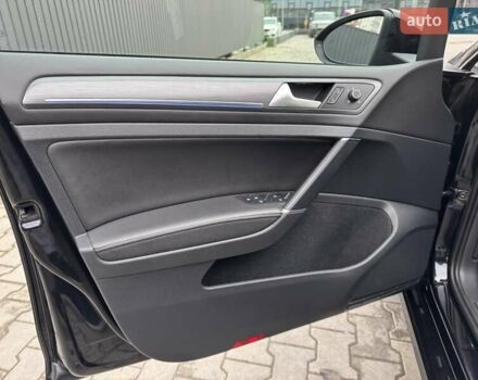 Черный Фольксваген e-Golf, объемом двигателя 0 л и пробегом 159 тыс. км за 14600 $, фото 9 на Automoto.ua