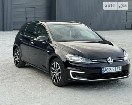 Черный Фольксваген e-Golf, объемом двигателя 0 л и пробегом 85 тыс. км за 15555 $, фото 7 на Automoto.ua