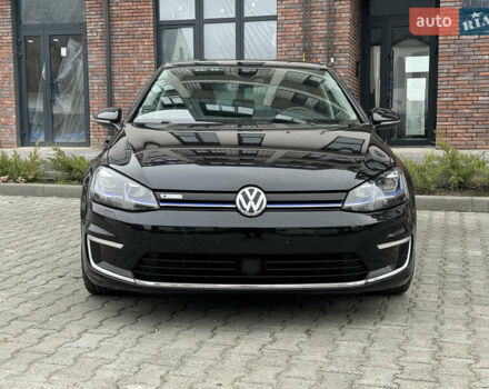 Черный Фольксваген e-Golf, объемом двигателя 0 л и пробегом 110 тыс. км за 14400 $, фото 10 на Automoto.ua