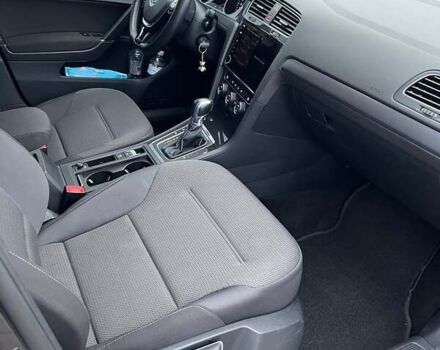 Черный Фольксваген e-Golf, объемом двигателя 0 л и пробегом 47 тыс. км за 16900 $, фото 12 на Automoto.ua