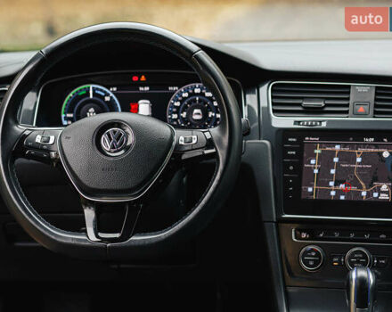 Чорний Фольксваген e-Golf, об'ємом двигуна 0 л та пробігом 110 тис. км за 12500 $, фото 19 на Automoto.ua