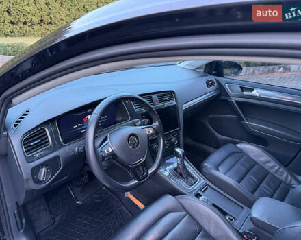 Черный Фольксваген e-Golf, объемом двигателя 0 л и пробегом 145 тыс. км за 14900 $, фото 52 на Automoto.ua