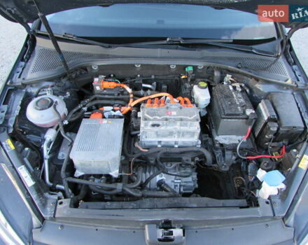 Черный Фольксваген e-Golf, объемом двигателя 0 л и пробегом 166 тыс. км за 11000 $, фото 29 на Automoto.ua