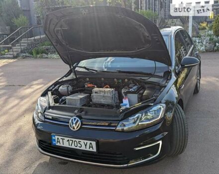 Черный Фольксваген e-Golf, объемом двигателя 0 л и пробегом 79 тыс. км за 15300 $, фото 20 на Automoto.ua