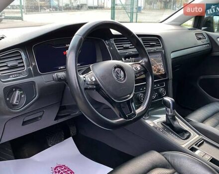 Черный Фольксваген e-Golf, объемом двигателя 0 л и пробегом 109 тыс. км за 14500 $, фото 10 на Automoto.ua