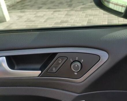 Черный Фольксваген e-Golf, объемом двигателя 0 л и пробегом 133 тыс. км за 14900 $, фото 64 на Automoto.ua