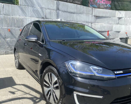 Черный Фольксваген e-Golf, объемом двигателя 0 л и пробегом 242 тыс. км за 12500 $, фото 6 на Automoto.ua