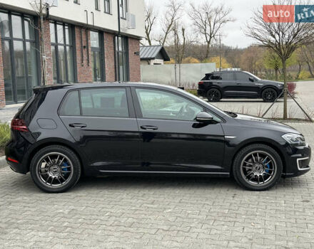 Черный Фольксваген e-Golf, объемом двигателя 0 л и пробегом 110 тыс. км за 14400 $, фото 7 на Automoto.ua