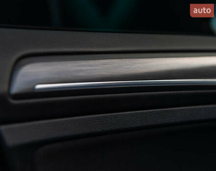 Черный Фольксваген e-Golf, объемом двигателя 0 л и пробегом 93 тыс. км за 15500 $, фото 25 на Automoto.ua