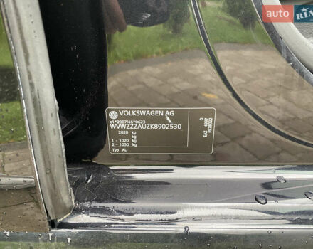 Черный Фольксваген e-Golf, объемом двигателя 0 л и пробегом 108 тыс. км за 13800 $, фото 10 на Automoto.ua