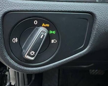 Черный Фольксваген e-Golf, объемом двигателя 0 л и пробегом 47 тыс. км за 16900 $, фото 10 на Automoto.ua