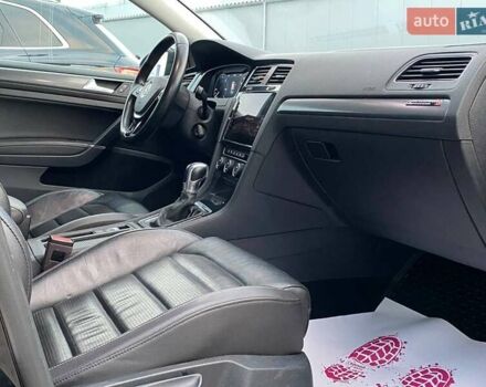 Черный Фольксваген e-Golf, объемом двигателя 0 л и пробегом 109 тыс. км за 14700 $, фото 15 на Automoto.ua