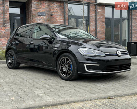 Черный Фольксваген e-Golf, объемом двигателя 0 л и пробегом 110 тыс. км за 14400 $, фото 9 на Automoto.ua