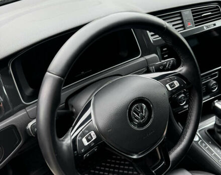 Черный Фольксваген e-Golf, объемом двигателя 0 л и пробегом 110 тыс. км за 14400 $, фото 15 на Automoto.ua