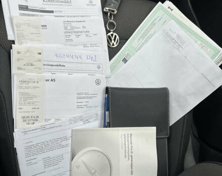 Черный Фольксваген e-Golf, объемом двигателя 0 л и пробегом 110 тыс. км за 12200 $, фото 26 на Automoto.ua