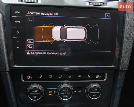 Чорний Фольксваген e-Golf, об'ємом двигуна 0 л та пробігом 110 тис. км за 12500 $, фото 27 на Automoto.ua