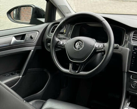 Черный Фольксваген e-Golf, объемом двигателя 0 л и пробегом 110 тыс. км за 14400 $, фото 31 на Automoto.ua