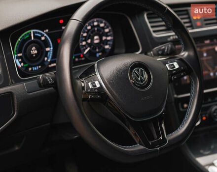 Чорний Фольксваген e-Golf, об'ємом двигуна 0 л та пробігом 110 тис. км за 12500 $, фото 16 на Automoto.ua