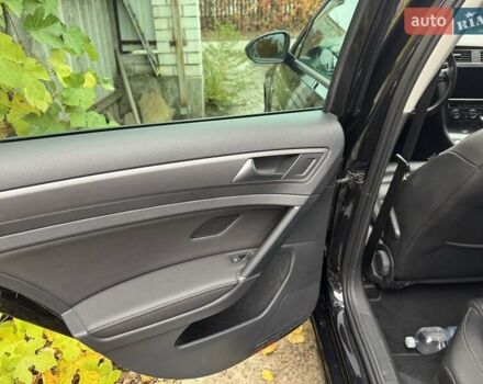 Чорний Фольксваген e-Golf, об'ємом двигуна 0 л та пробігом 140 тис. км за 15500 $, фото 4 на Automoto.ua