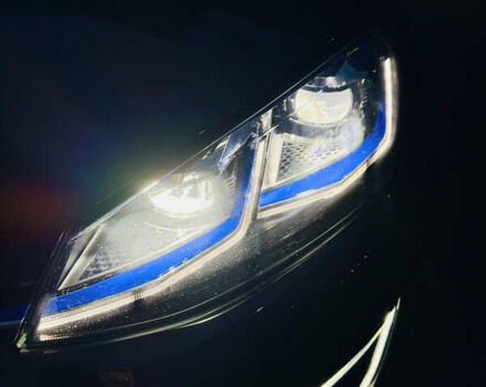Черный Фольксваген e-Golf, объемом двигателя 0 л и пробегом 133 тыс. км за 16199 $, фото 43 на Automoto.ua
