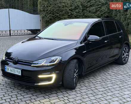 Черный Фольксваген e-Golf, объемом двигателя 0 л и пробегом 145 тыс. км за 14900 $, фото 5 на Automoto.ua
