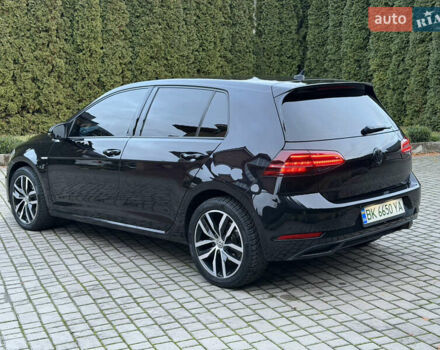 Черный Фольксваген e-Golf, объемом двигателя 0 л и пробегом 145 тыс. км за 14900 $, фото 24 на Automoto.ua