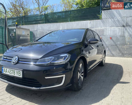 Черный Фольксваген e-Golf, объемом двигателя 0 л и пробегом 242 тыс. км за 12500 $, фото 2 на Automoto.ua