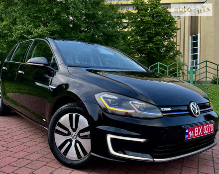 Черный Фольксваген e-Golf, объемом двигателя 0 л и пробегом 58 тыс. км за 16999 $, фото 1 на Automoto.ua