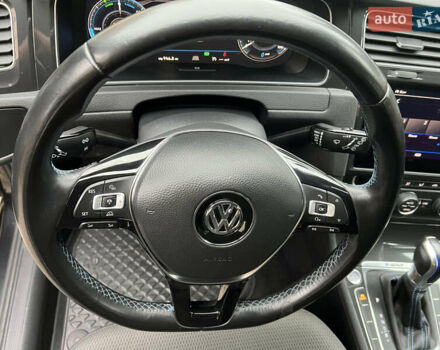 Чорний Фольксваген e-Golf, об'ємом двигуна 0 л та пробігом 109 тис. км за 12250 $, фото 19 на Automoto.ua