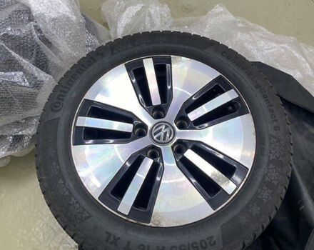 Черный Фольксваген e-Golf, объемом двигателя 0 л и пробегом 133 тыс. км за 16199 $, фото 68 на Automoto.ua