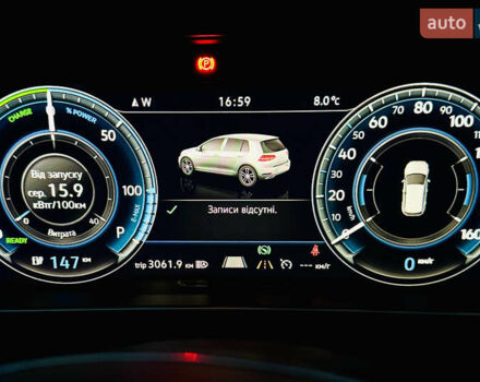 Черный Фольксваген e-Golf, объемом двигателя 0 л и пробегом 133 тыс. км за 16199 $, фото 41 на Automoto.ua