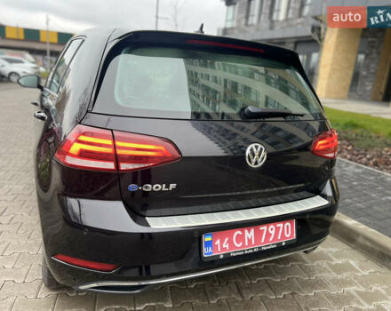 Черный Фольксваген e-Golf, объемом двигателя 0 л и пробегом 110 тыс. км за 12200 $, фото 9 на Automoto.ua