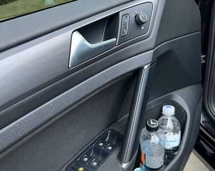 Черный Фольксваген e-Golf, объемом двигателя 0 л и пробегом 47 тыс. км за 16900 $, фото 13 на Automoto.ua