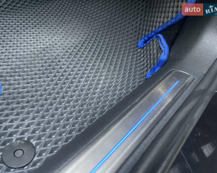 Черный Фольксваген e-Golf, объемом двигателя 0 л и пробегом 99 тыс. км за 13700 $, фото 62 на Automoto.ua