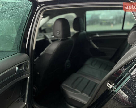 Черный Фольксваген e-Golf, объемом двигателя 0 л и пробегом 70 тыс. км за 16999 $, фото 19 на Automoto.ua