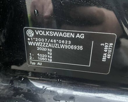 Черный Фольксваген e-Golf, объемом двигателя 0 л и пробегом 99 тыс. км за 13700 $, фото 60 на Automoto.ua