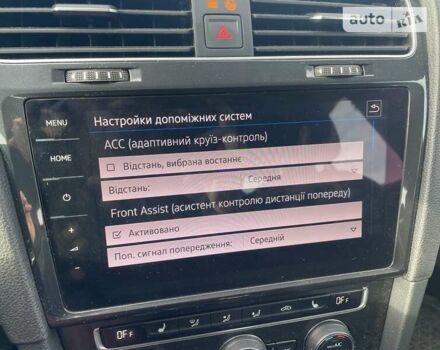 Черный Фольксваген e-Golf, объемом двигателя 0 л и пробегом 144 тыс. км за 13000 $, фото 19 на Automoto.ua