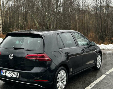 Черный Фольксваген e-Golf, объемом двигателя 0 л и пробегом 135 тыс. км за 12600 $, фото 5 на Automoto.ua