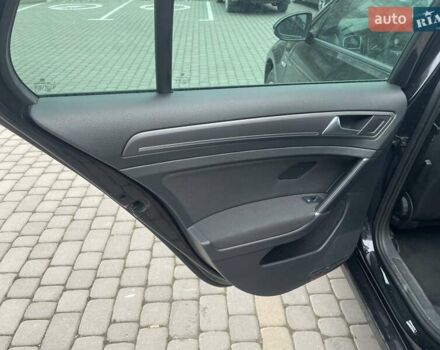 Чорний Фольксваген e-Golf, об'ємом двигуна 0 л та пробігом 105 тис. км за 13699 $, фото 18 на Automoto.ua
