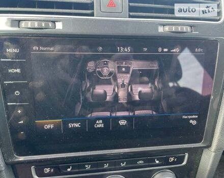 Черный Фольксваген e-Golf, объемом двигателя 0 л и пробегом 144 тыс. км за 13000 $, фото 15 на Automoto.ua