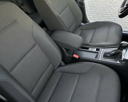 Черный Фольксваген e-Golf, объемом двигателя 0 л и пробегом 120 тыс. км за 14600 $, фото 15 на Automoto.ua