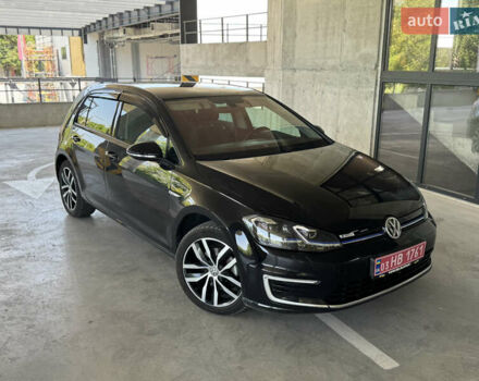 Черный Фольксваген e-Golf, объемом двигателя 0 л и пробегом 99 тыс. км за 13700 $, фото 20 на Automoto.ua