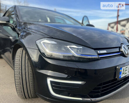 Чорний Фольксваген e-Golf, об'ємом двигуна 0 л та пробігом 36 тис. км за 21400 $, фото 5 на Automoto.ua