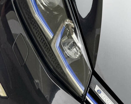 Черный Фольксваген e-Golf, объемом двигателя 0 л и пробегом 127 тыс. км за 14150 $, фото 13 на Automoto.ua
